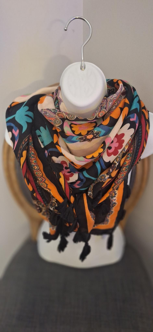 Foulard triangle 