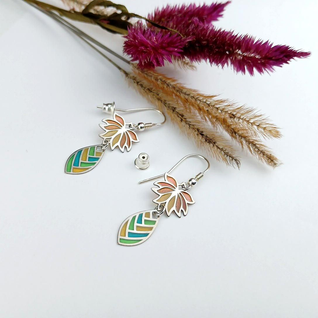 "Ananas", Boucles d'oreilles en émail Plique à Jour façon vitrail