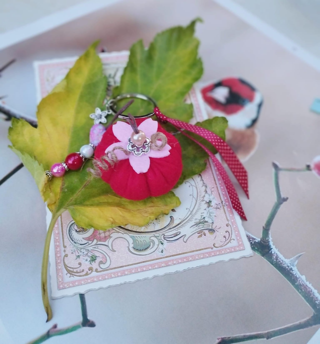 Mini- Citrouille &quot;accroche tout&quot; - Griotte