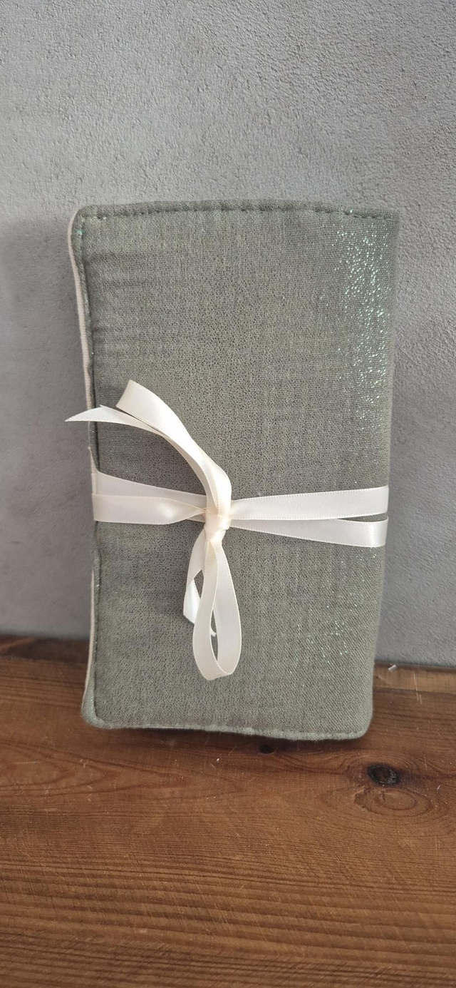 Pochette à bijoux kaki pailletté 