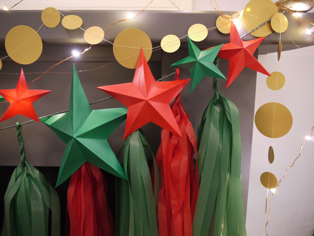 Holly - DIY star garland kit