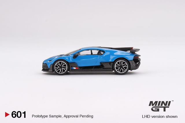 MGT00601 Mini GT 1/64 Bugatti Divo Blu Bugatti (LHD)	