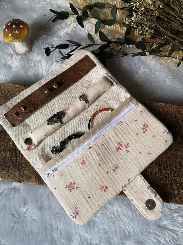 Trousse à bijoux nomade en gaze de coton