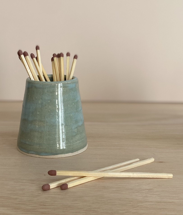 Match Stick Striker Pot
