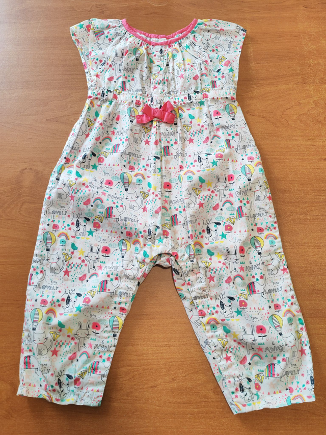 Salopette légère en 12 mois