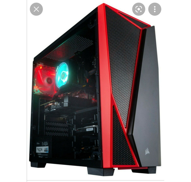 Desktop with Windows 11, Linux Lite and Fedora 35 