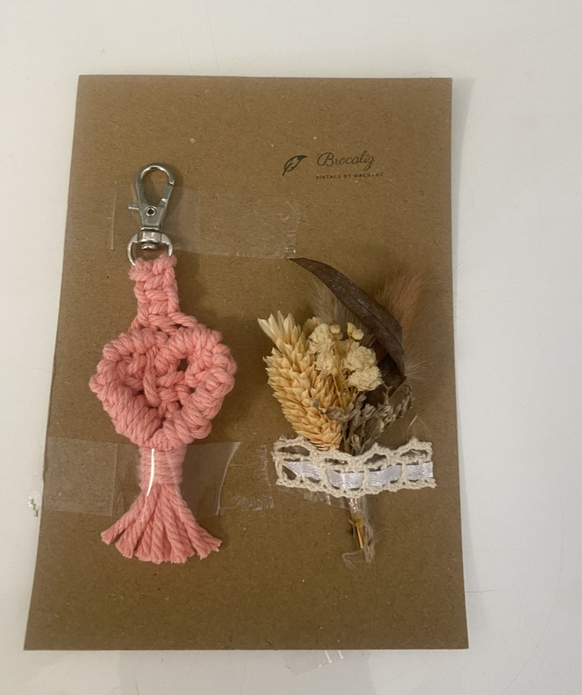 porte clé coeur en macramé