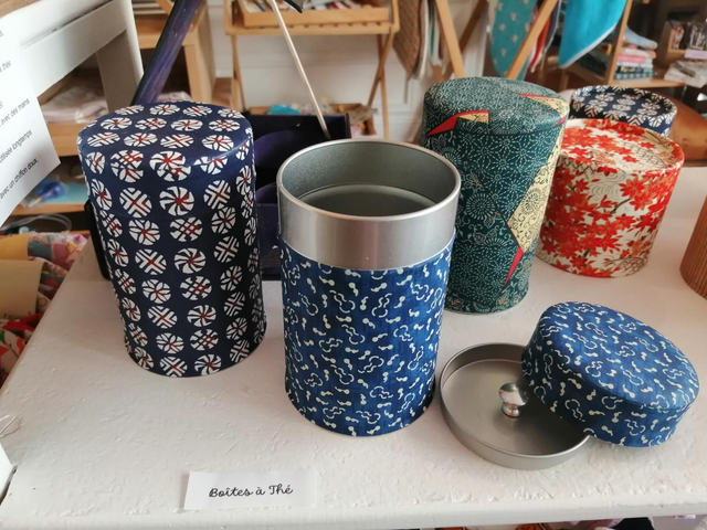 Boîte à thé en métal