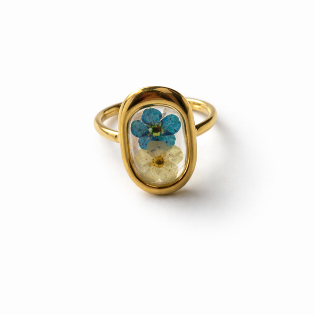 Blue flower ring
