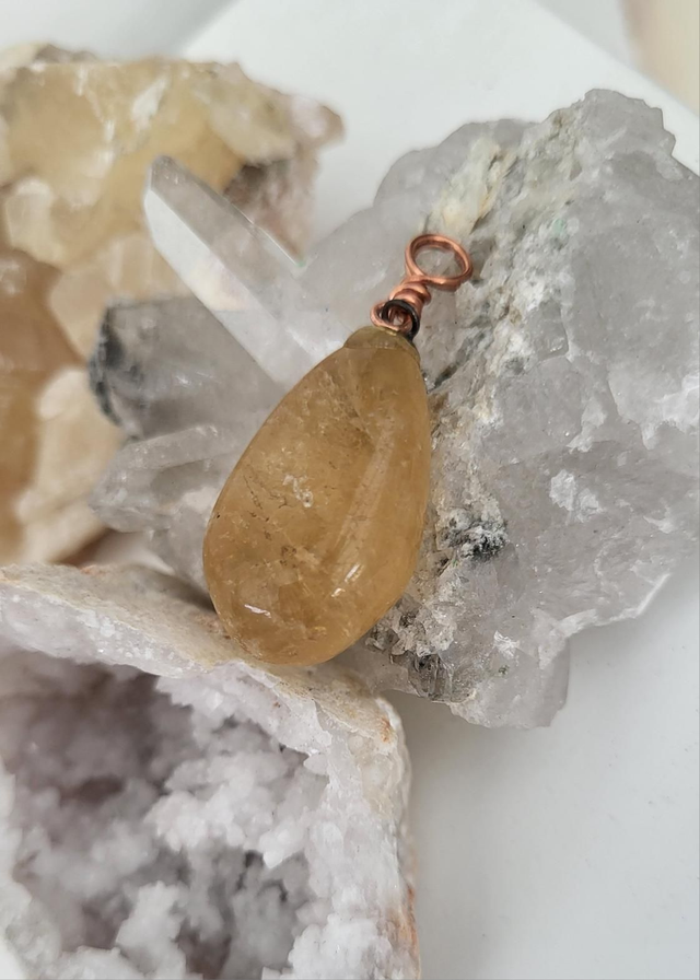 Citrine pendant - droplet 