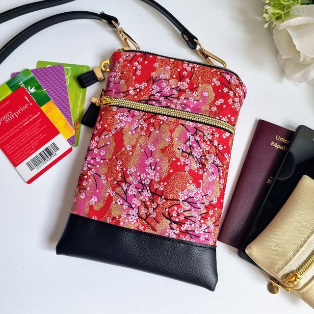 Mini-sac pour téléphone &quot;Akina&quot; rouge &amp; simili cuir noir