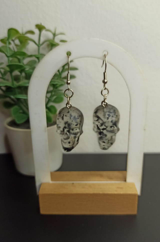 Boucle d&#039;oreille tête de mort (408)