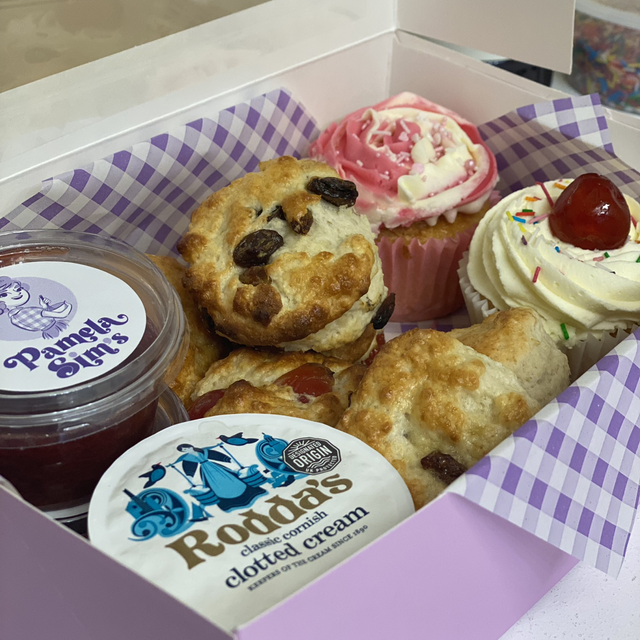 Tea for Two - Cream Tea Box