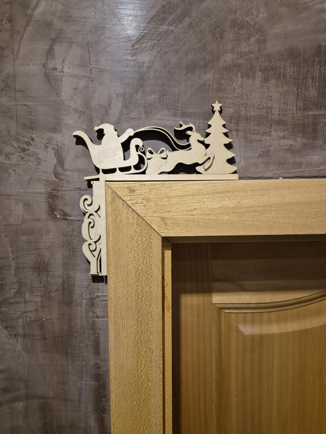 Décoration coin porte traîneau 