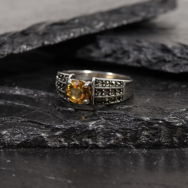 Vintage Sterling Silver 925 Art Deco Style Round Cut Vivid Orange Citrine With Marcasite Gemstone Band Design Ring Size O - 7