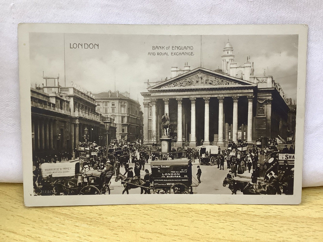 London - Bank of England and Royal Exchange, Unbranded Antique Postcard Our Ref A142 £2.25