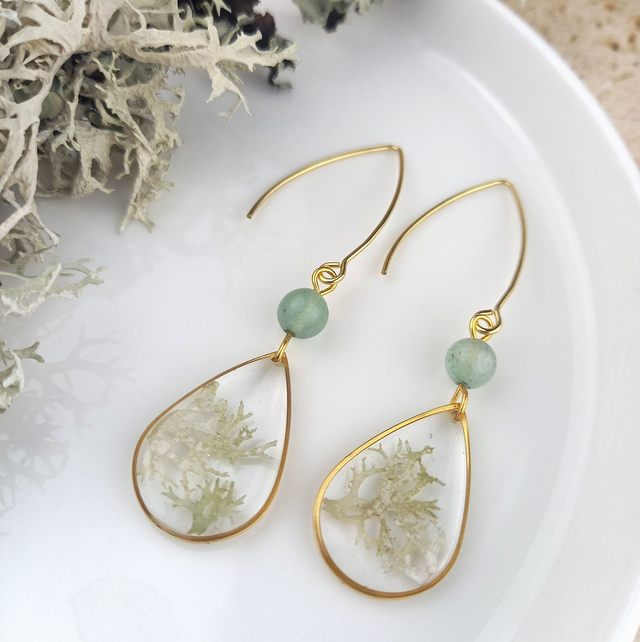 Boucles d'oreilles ∙ doré gouttes de fleurs et pierre naturelle