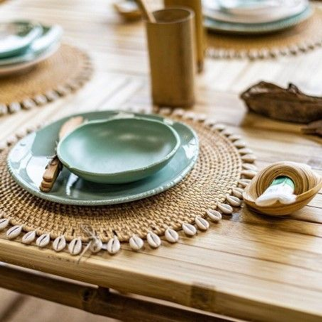 Set de table en rotin et coquillage Cauri D40 - HYDILE