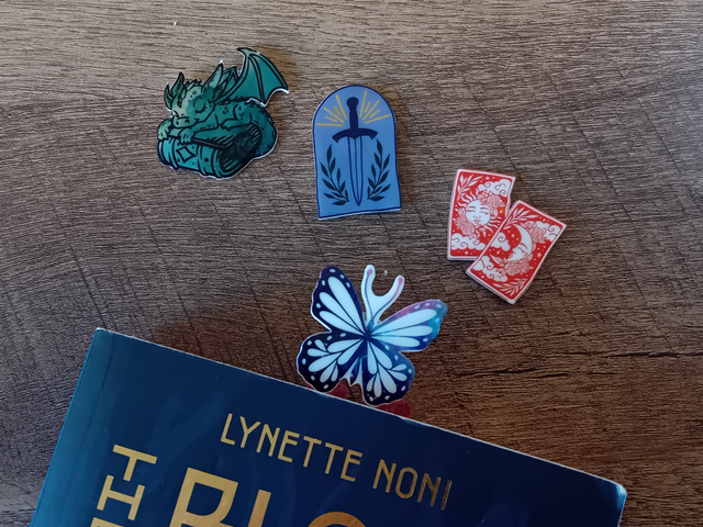 Marque-page trombone aimanté – Pack Fantasy & Lecture (4 magnets interchangeables)