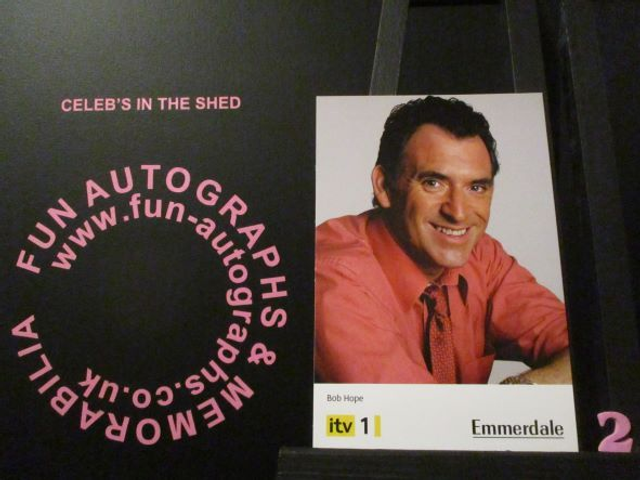 Anthony Audenshaw (Bob Hope) Original Emmerdale Yellow &amp; Black Itv1 Logo Cast Card (2)
