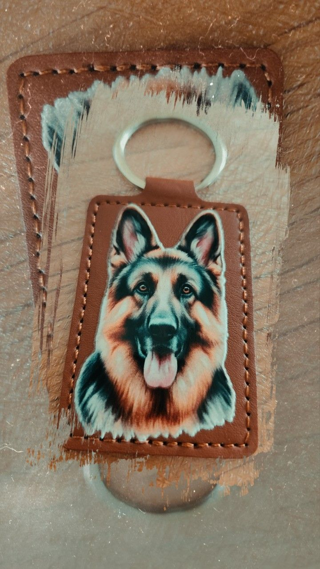 Porte-clés chien en similicuir&quot; Berger Allemand &quot;