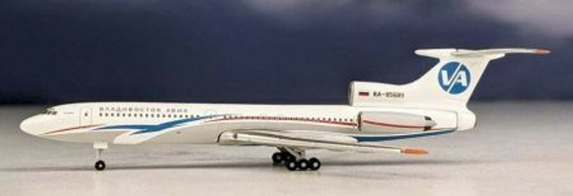 Tupolev Tu-154 Vladivostok Avia RA-85689