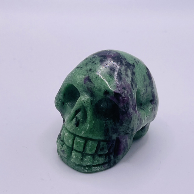 Ruby in Fucshite Skull