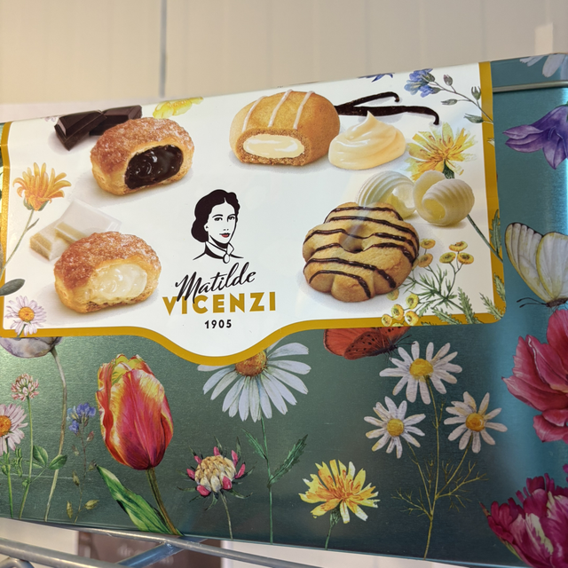 Lata de  pastas rellenas