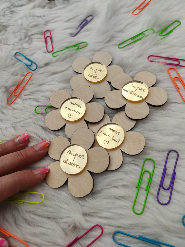 Magnet fleur en bois 