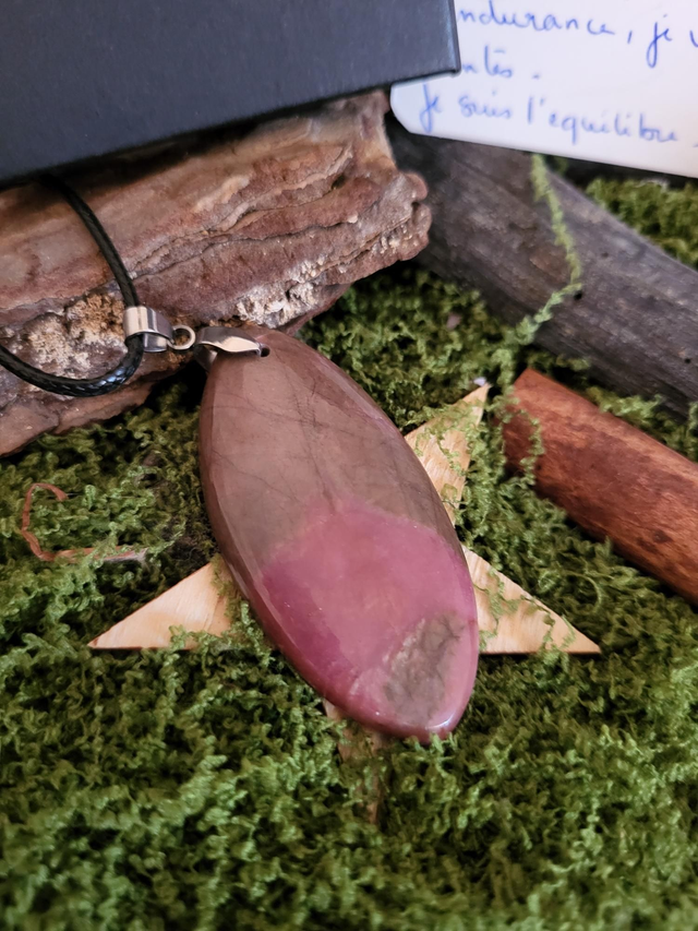 Pierre de l'âme : Rhodonite
