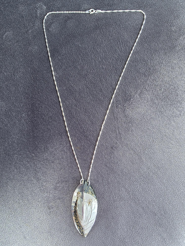 Maki-e necklace "Sun" - (MKN3)