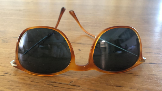 Persol Sonnenbrille mit tollem Lederetui 