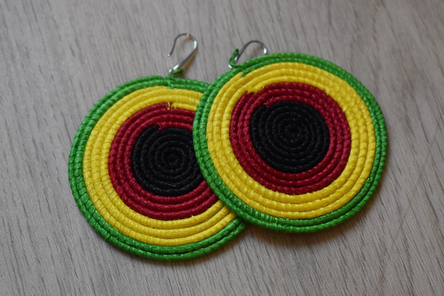 Boucles d'oreilles sisal - Rasta