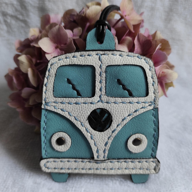 Van en cuir à suspendre 