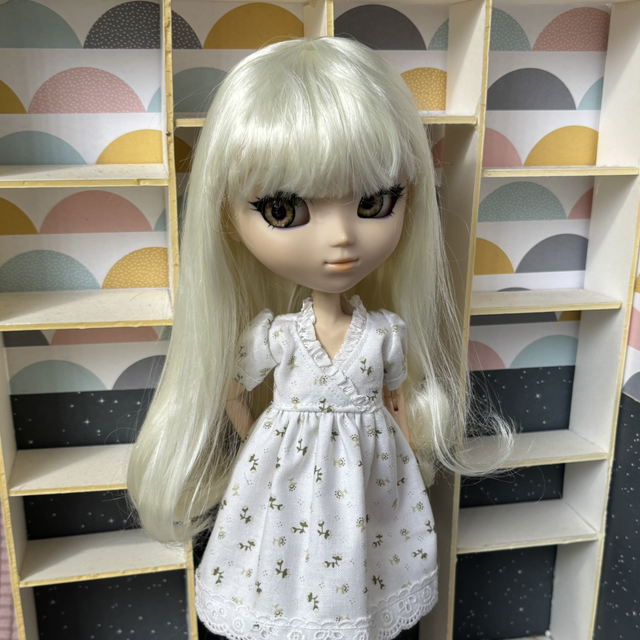 Wig perruque frange blanche