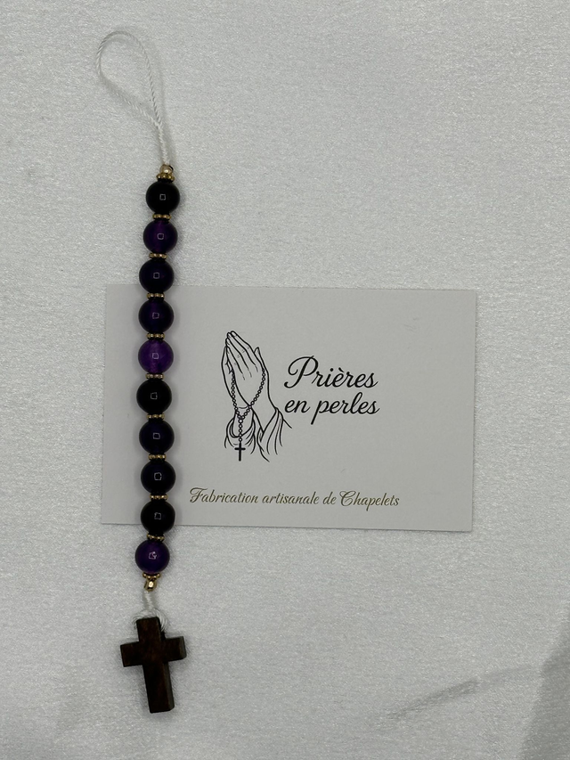 Accessoire de téléphone artisanal – Perles aux tons violets &amp; croix en bois