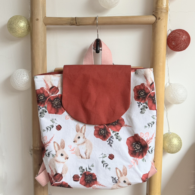 Sac à dos lapin fleuri