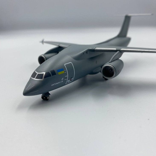 Antonov An-178  UR-EXP