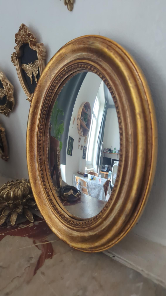Miroir de sorcière doré - style baroque et mystique