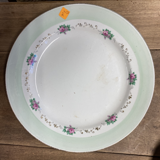 Plat rond demi porcelaine l’amandinoise