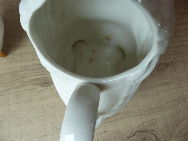 Porte ustensiles oie blanche en céramique peinte à la main vintage avec noeud bleu en ruban, oie et bébé oison décoration cuisine maison