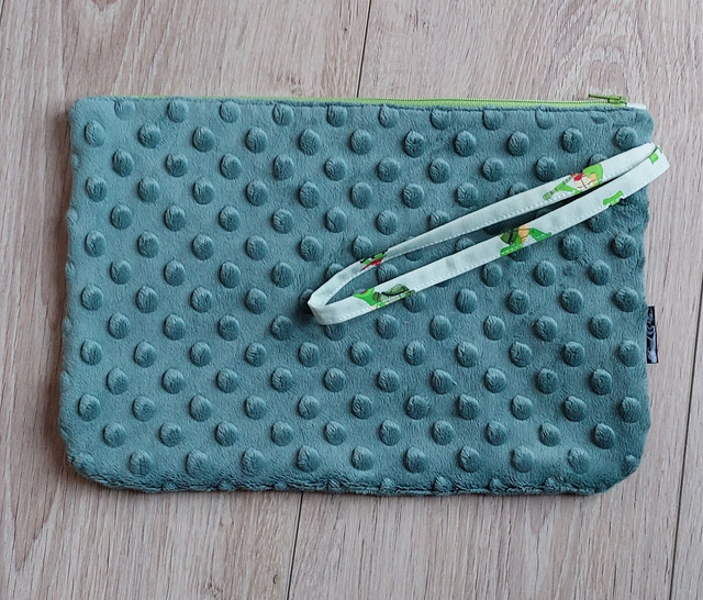 Trousse souple vert tortue