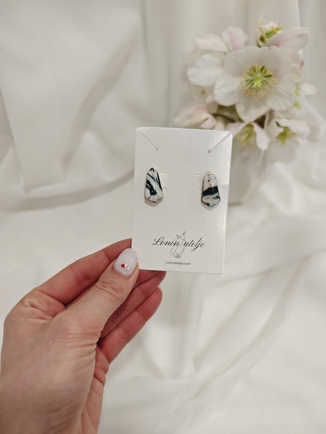 Green marble kolekcija - mali karo uhani 