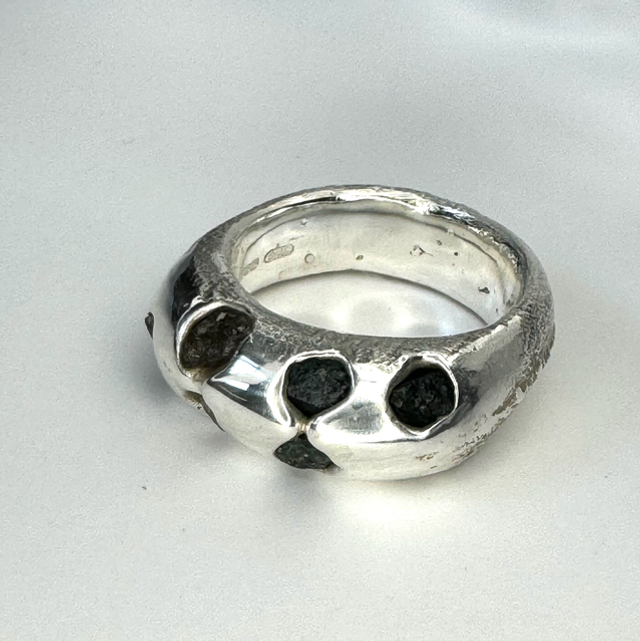 Big raw emeralds ring