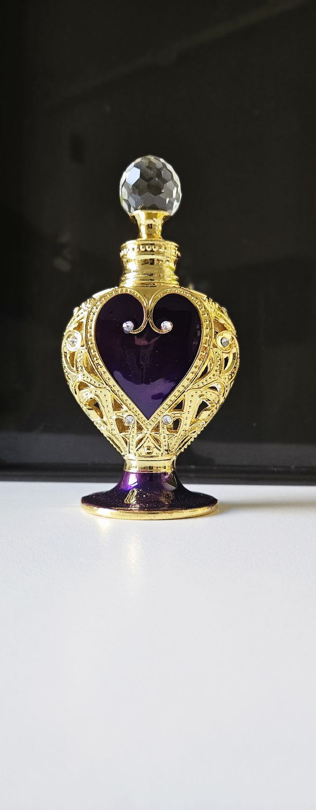 Orientální flakon s královsky modrým srdcem