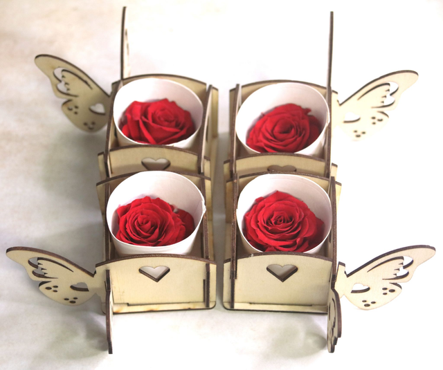 Mini Rose stabilisé dans sa boite papillon