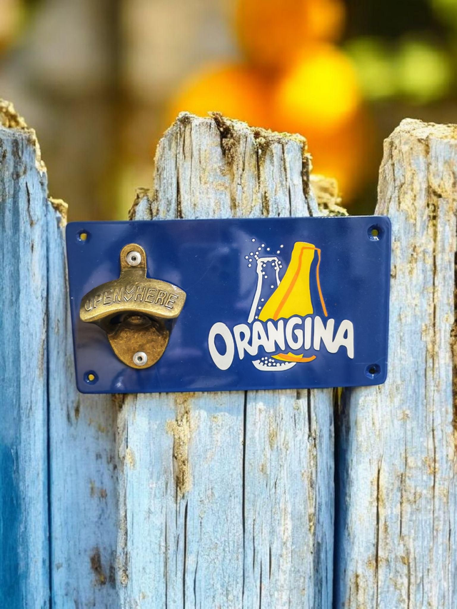 Décapsuleur mural orangina