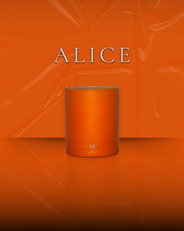 #5 Alice - Orange Rupicola