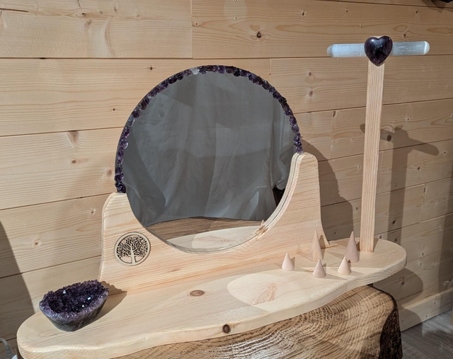 Miroir de beauté porte bijoux 