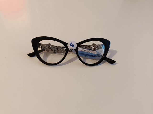 N°4 - Dolce &amp; Gabbana DG3265B F (49/18)